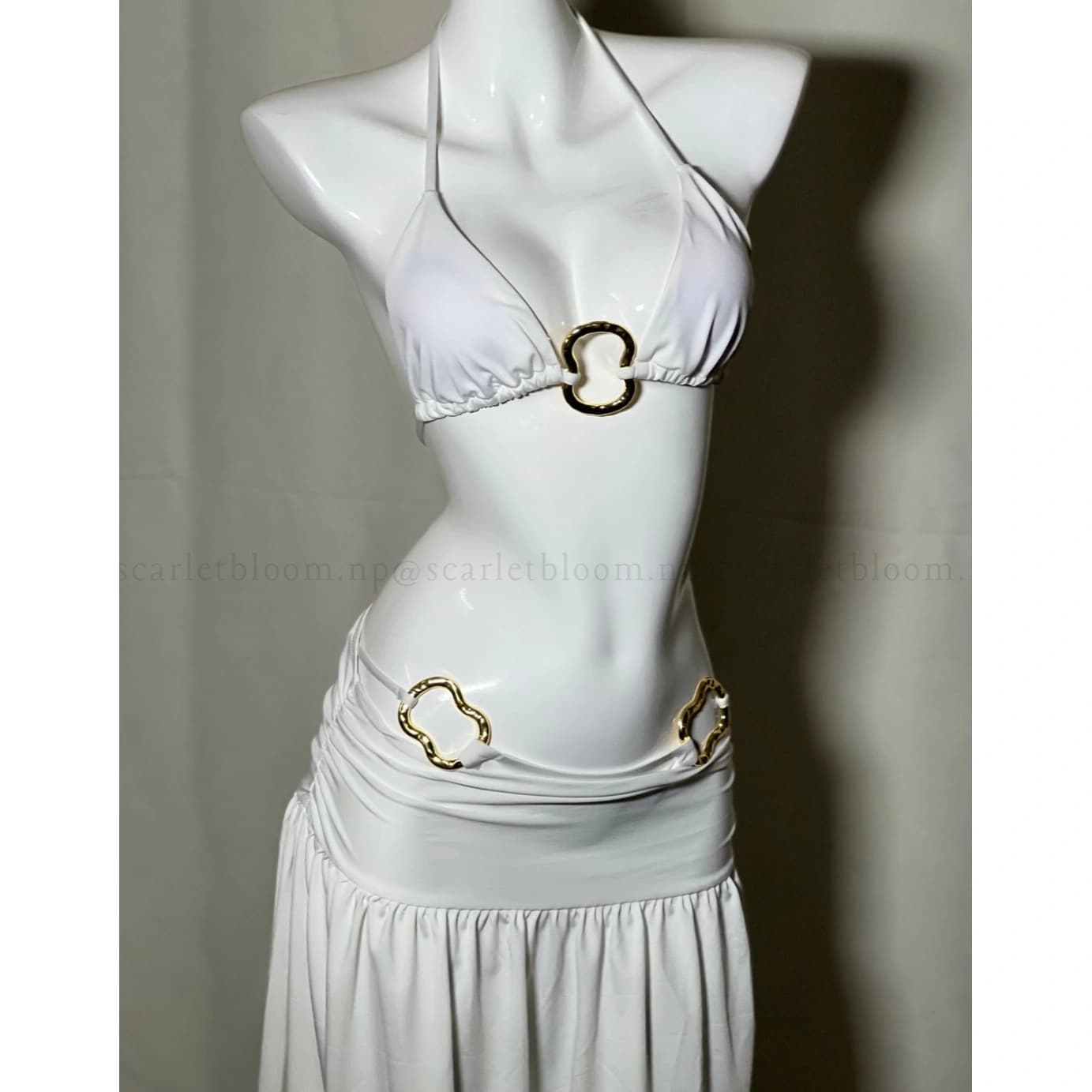 Glam White Three-Piece Set - Preview Angle 2