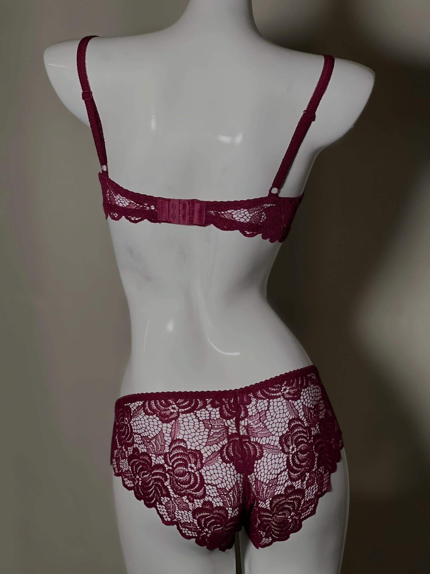 Floral Lace Bra & Panty Set - Preview Angle 10