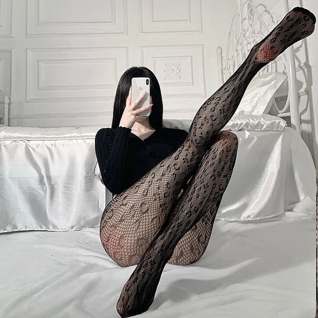 Leopard Sheer Stockings - Preview Angle 2